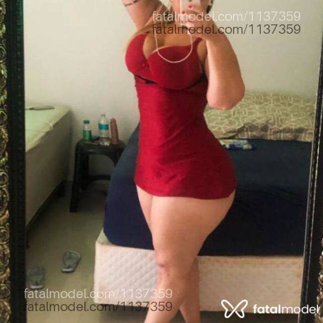 Acompanhante mulher loira (o) de olhos castanhos em São José do Rio Preto - Yasmin Nobre