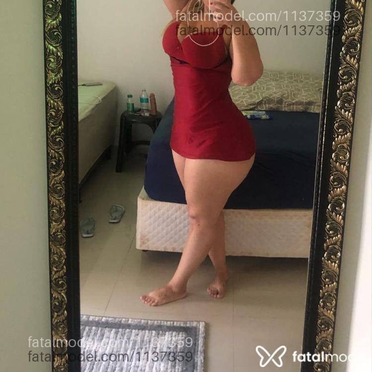 Acompanhante mulher loira (o) de olhos castanhos - Yasmin Nobre