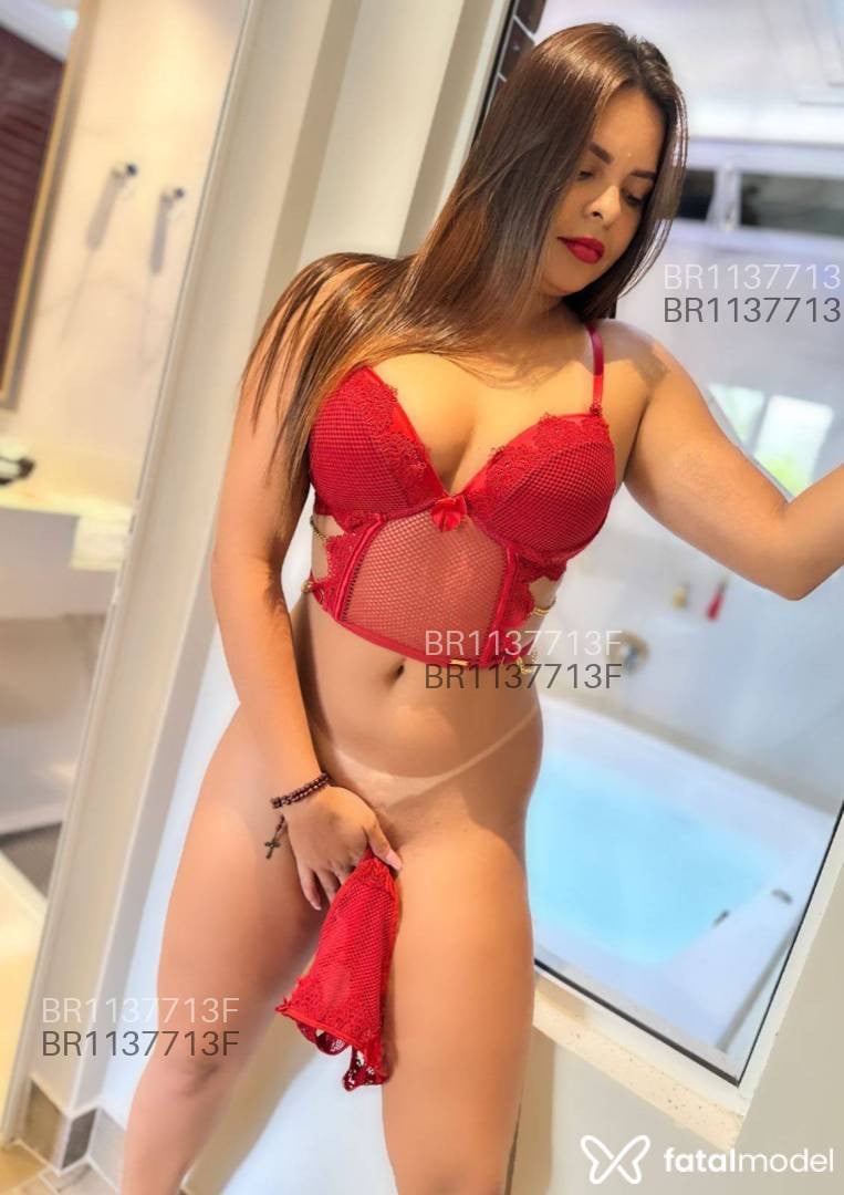Acompanhante mulher com cabelo castanho de olhos castanhos em Tapurah Acompanhante mulher com cabelo castanho de olhos castanhos em Tapurah - Mirella Leal