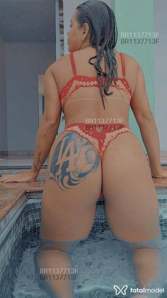 Acompanhante mulher com cabelo castanho de olhos castanhos em Tapurah Acompanhante mulher com cabelo castanho de olhos castanhos em Tapurah - Mirella Leal