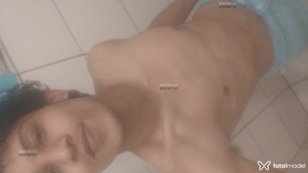 Acompanhante homem morena (o) de olhos castanhos em Uberaba Acompanhante homem morena (o) de olhos castanhos em Uberaba - Matheus