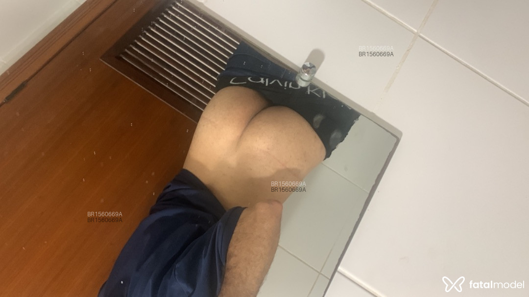 Acompanhante homem morena (o) de olhos castanhos em Rio de Janeiro - Gurizn