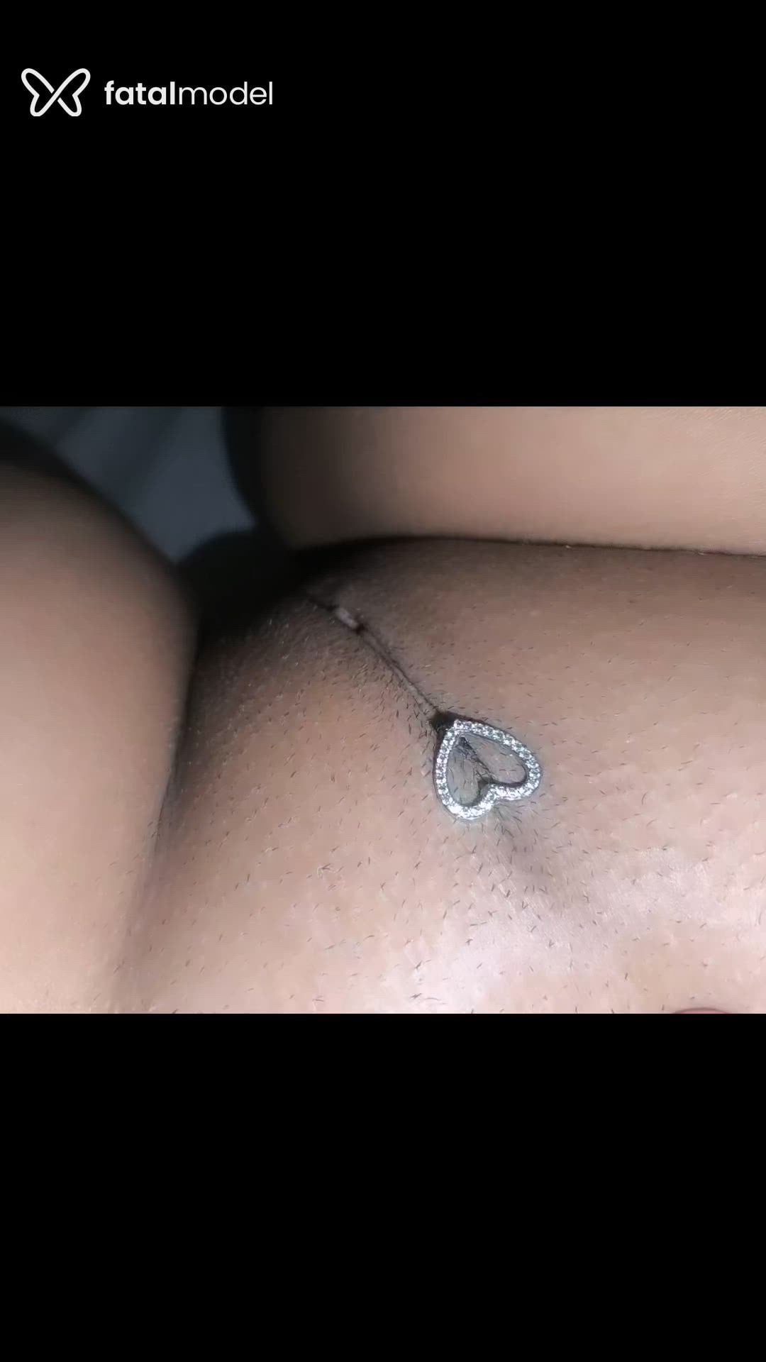 Acompanhante mulher morena (o) de olhos verdes - Vivi Guedes