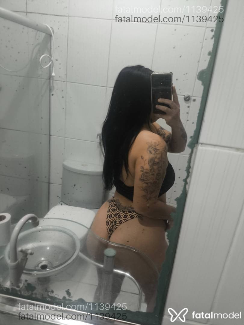 Acompanhante mulher morena (o) de olhos verdes - Vivi Guedes