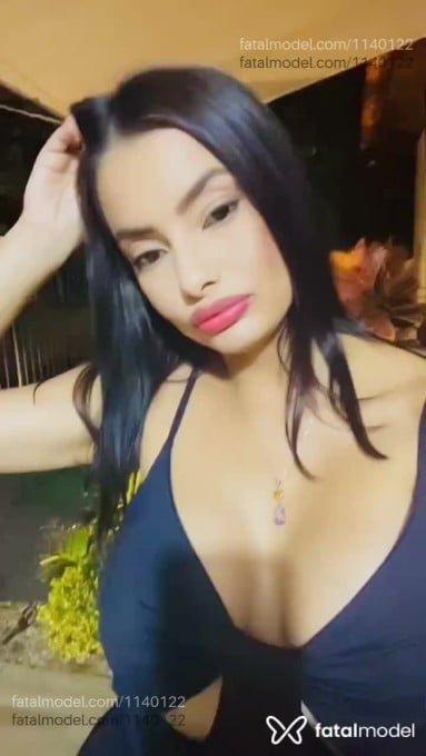 Acompanhante mulher morena (o) de olhos pretos em Palotina Acompanhante mulher morena (o) de olhos pretos em Palotina - Laura