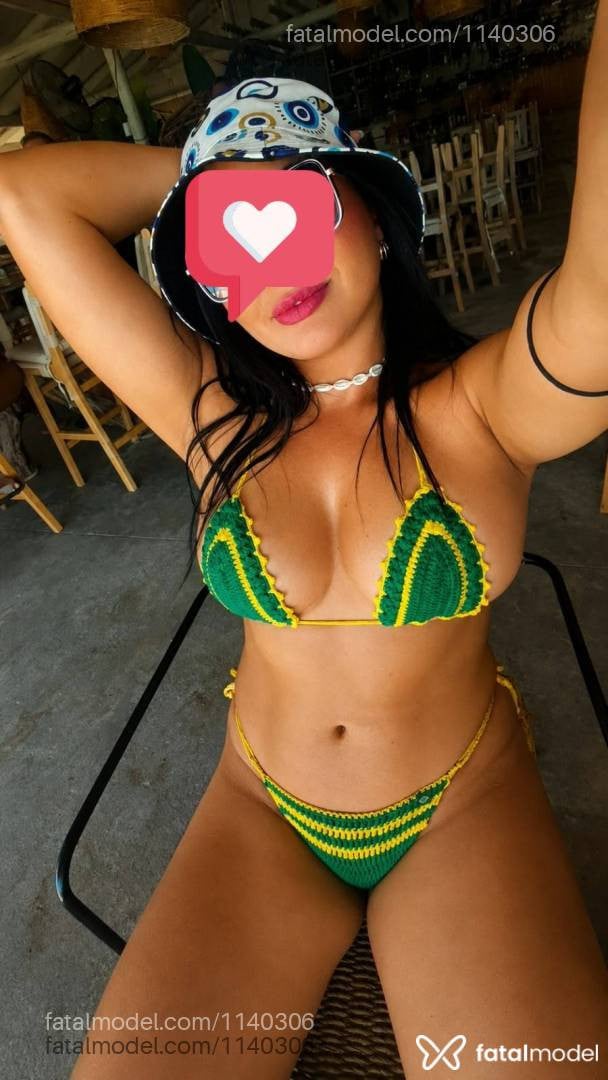 Acompanhante mulher morena (o) de olhos castanhos - Sabrina