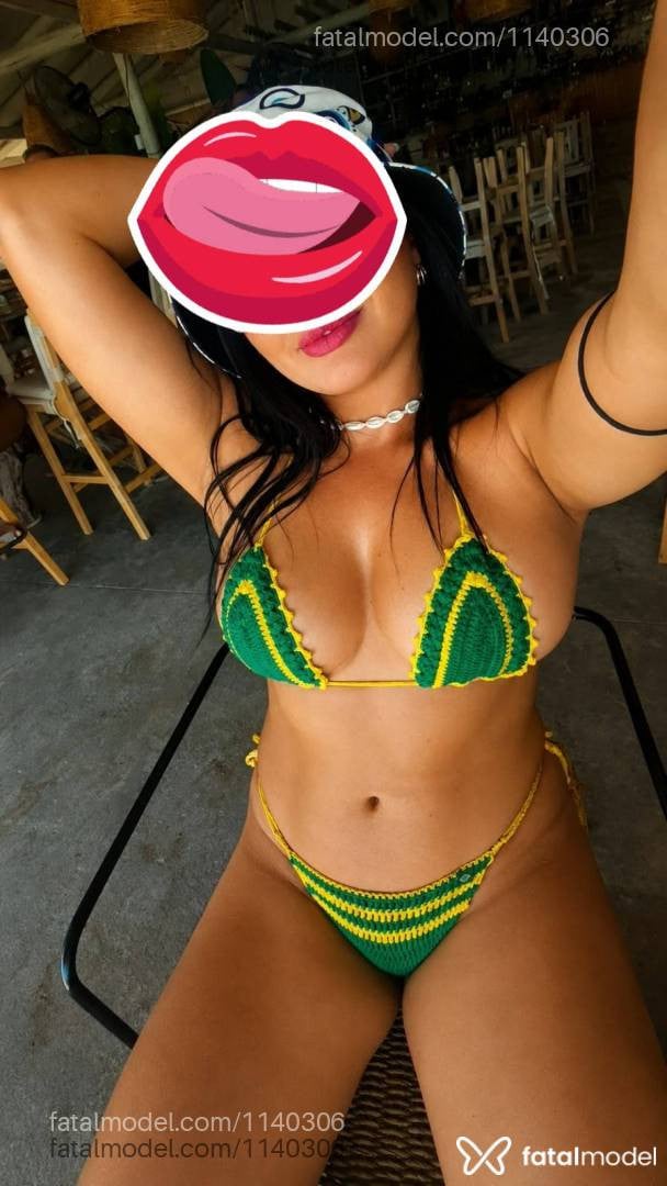 Acompanhante mulher morena (o) de olhos castanhos - Sabrina