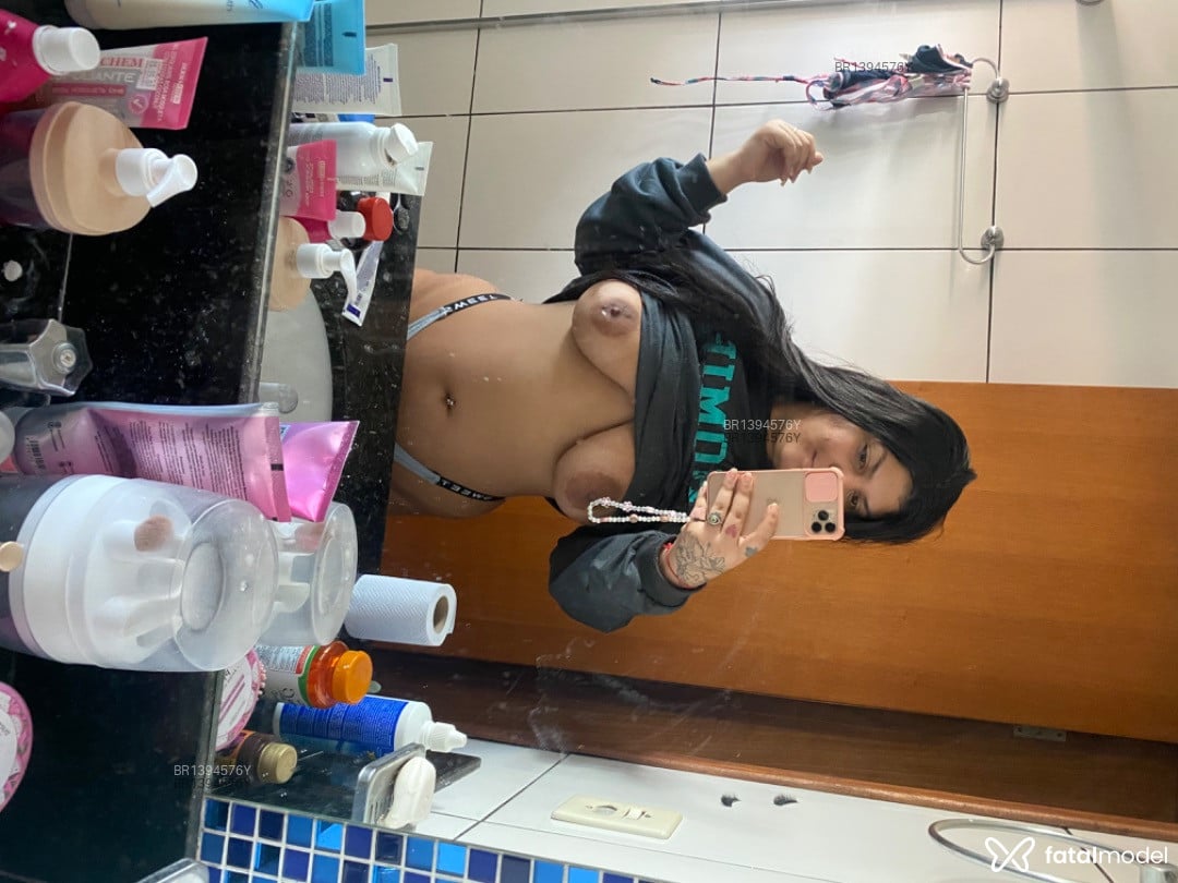 Acompanhante mulher morena (o) de olhos castanhos em Luís Eduardo Magalhães - Bianca