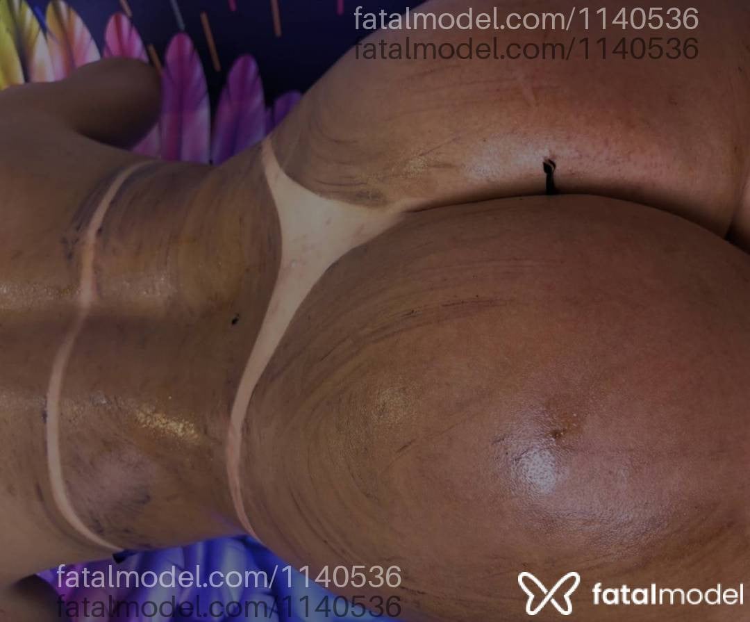 Acompanhante mulher morena (o) de olhos pretos - Isadora
