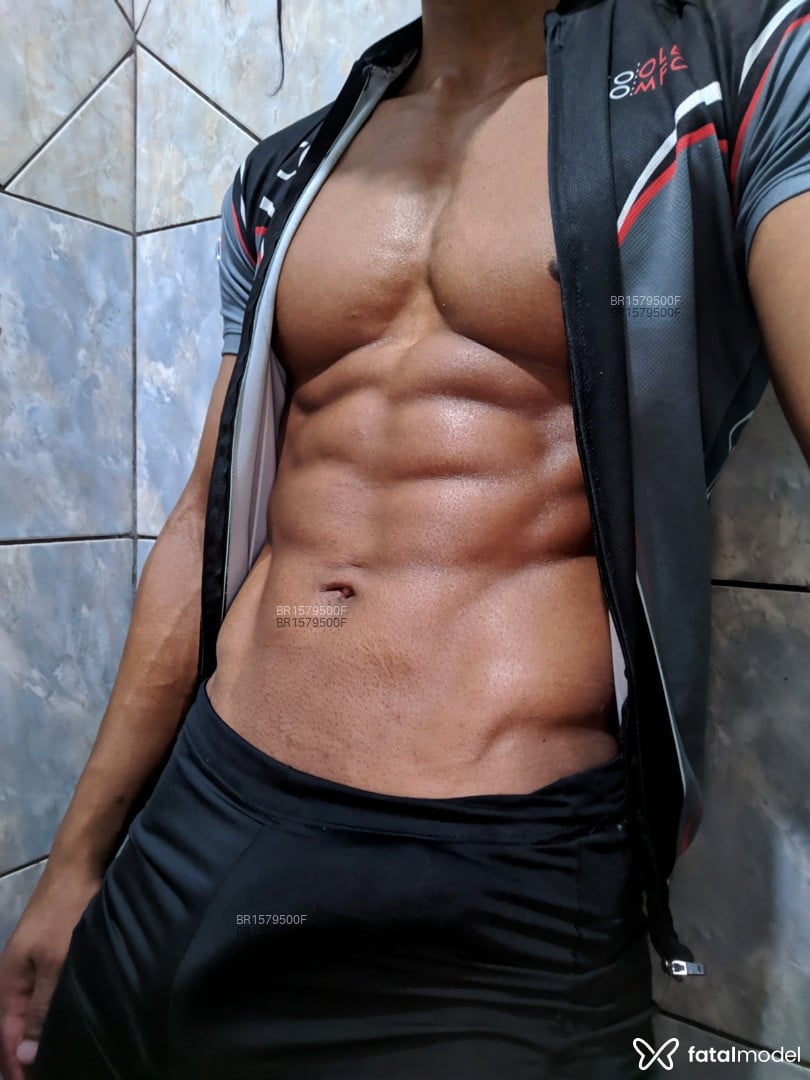 Acompanhante homem morena (o) de olhos castanhos em São Paulo - Sephiroth