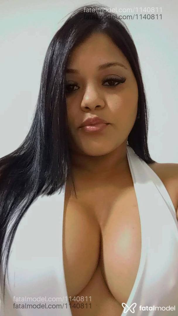 Acompanhante mulher morena (o) de olhos pretos - Catarina