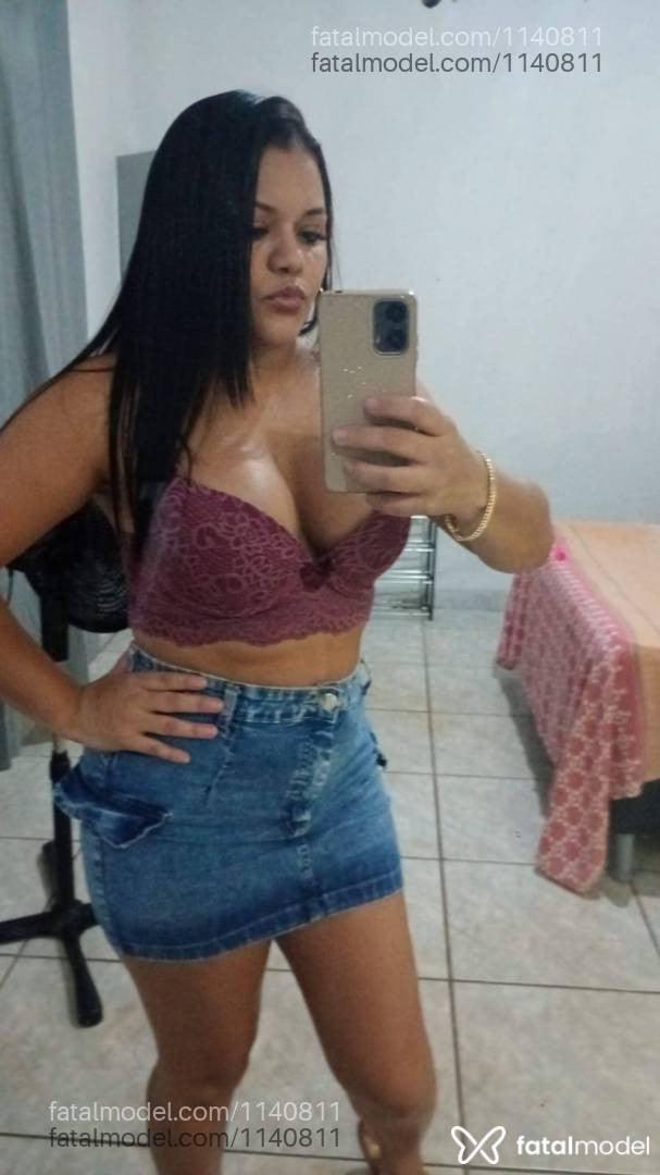 Acompanhante mulher morena (o) de olhos pretos - Catarina