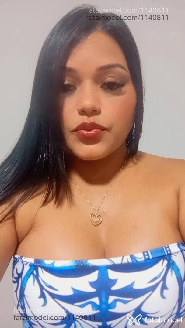 Acompanhante mulher morena (o) de olhos pretos - Catarina