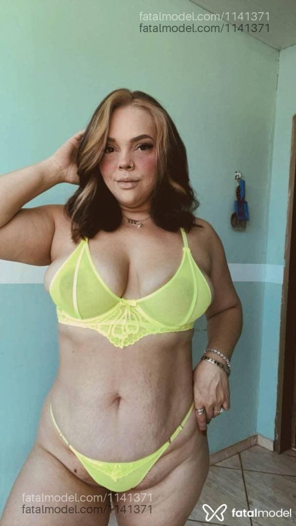 Acompanhante mulher morena (o) de olhos castanhos - Ingrid paulista