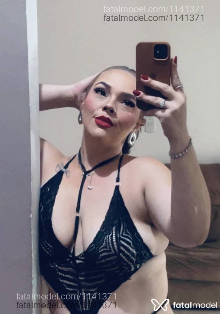 Acompanhante mulher morena (o) de olhos castanhos - Ingrid paulista