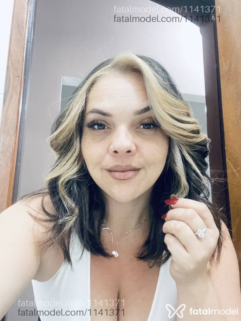 Acompanhante mulher morena (o) de olhos castanhos - Ingrid paulista