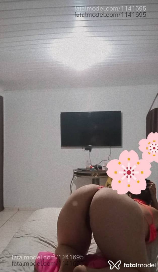 Acompanhante mulher com cabelo castanho de olhos castanhos - Maria Alice