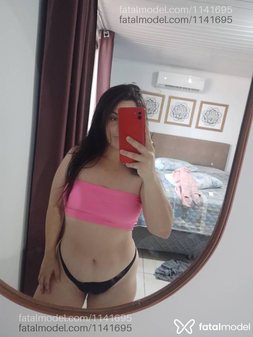 Acompanhante mulher com cabelo castanho de olhos castanhos - Maria Alice