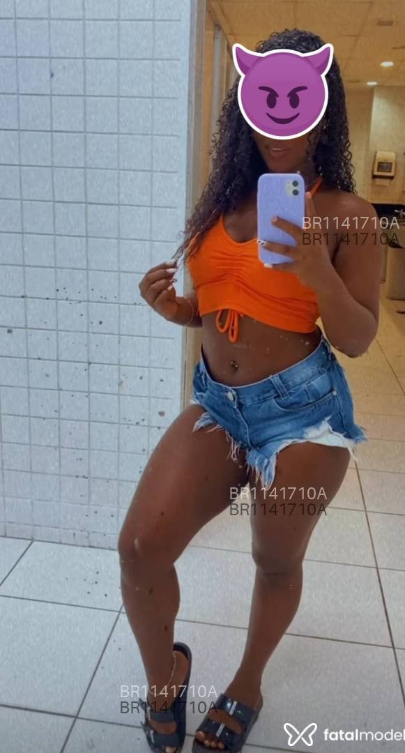Acompanhante mulher morena (o) de olhos castanhos em Jaraguá do Sul - Thalya