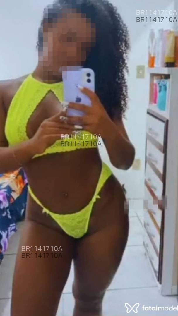 Acompanhante mulher morena (o) de olhos castanhos em Jaraguá do Sul - Thalya