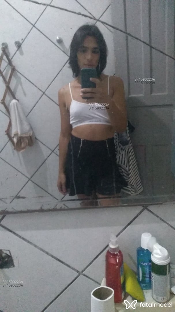 Acompanhante mulher trans morena (o) de olhos castanhos em Nova Venécia - Maria Luiza