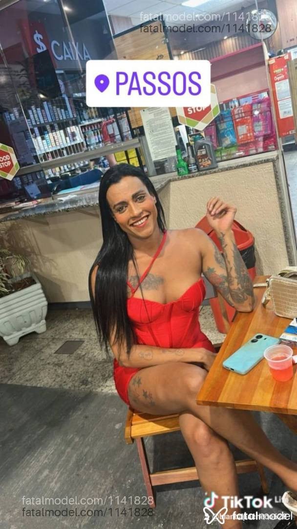 Acompanhante travesti com cabelo castanho de olhos castanhos em Passos - Bianca Pacheco