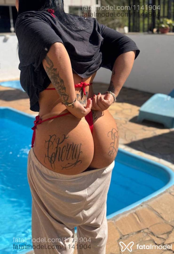 Acompanhante mulher morena (o) de olhos castanhos - Thalia mestiçaa