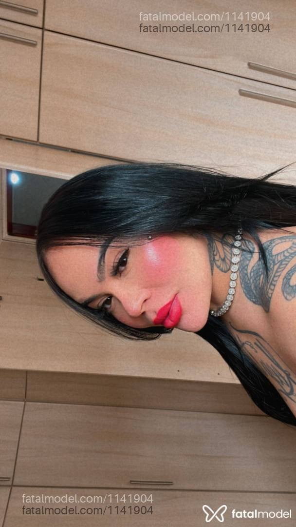 Acompanhante mulher morena (o) de olhos castanhos - Thalia mestiçaa
