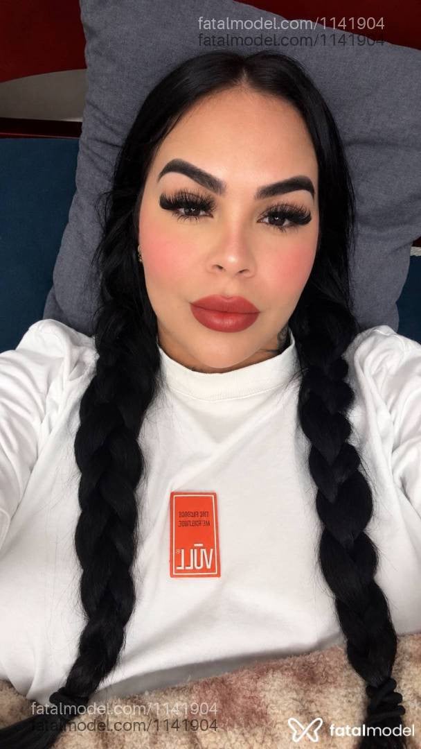 Acompanhante mulher morena (o) de olhos castanhos - Thalia mestiçaa