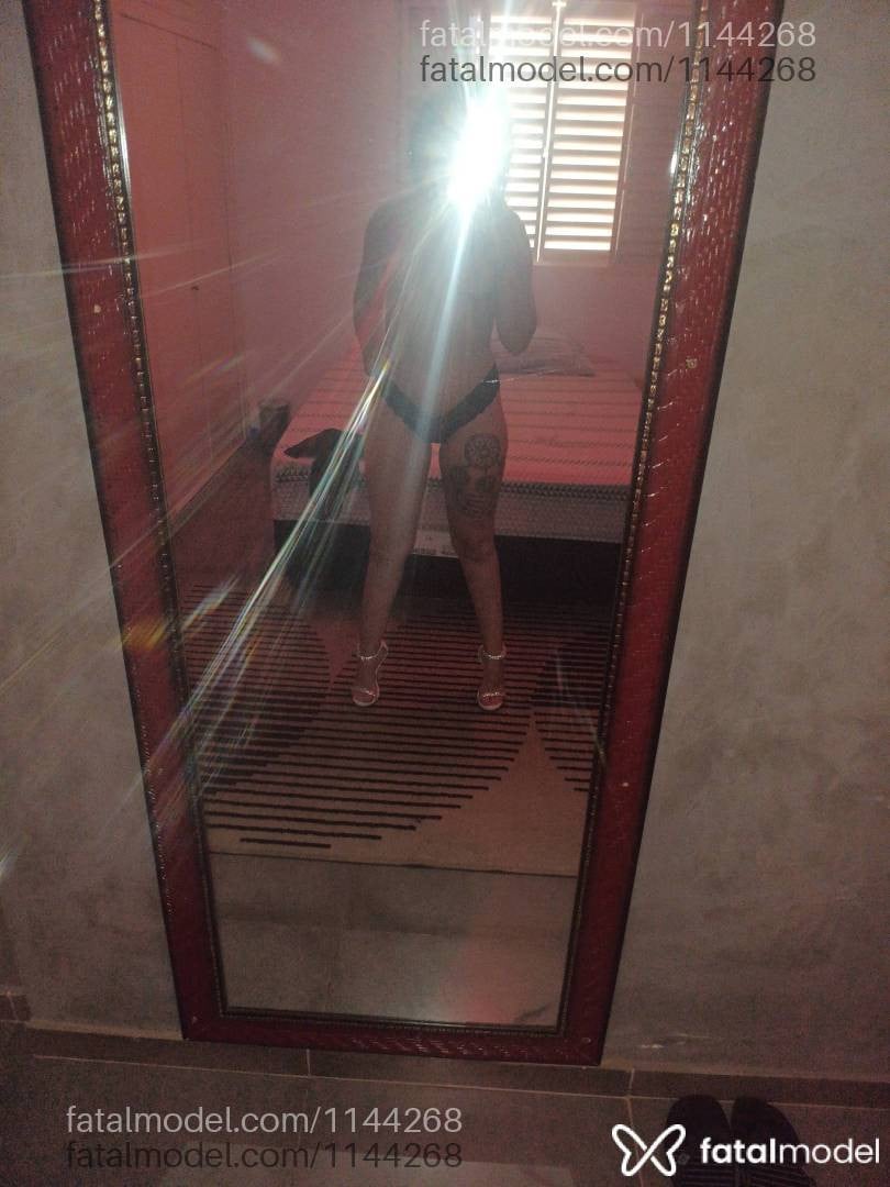 Acompanhante mulher com cabelo castanho de olhos verdes em Avaré Acompanhante mulher com cabelo castanho de olhos verdes em Avaré - CLARA