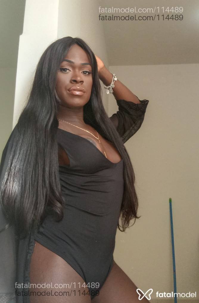Acompanhante travesti morena (o) de olhos pretos em Juiz de Fora - Arielly Alves