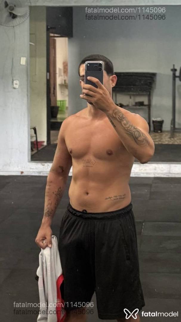 Acompanhante homem morena (o) de olhos castanhos - Thalison Mota
