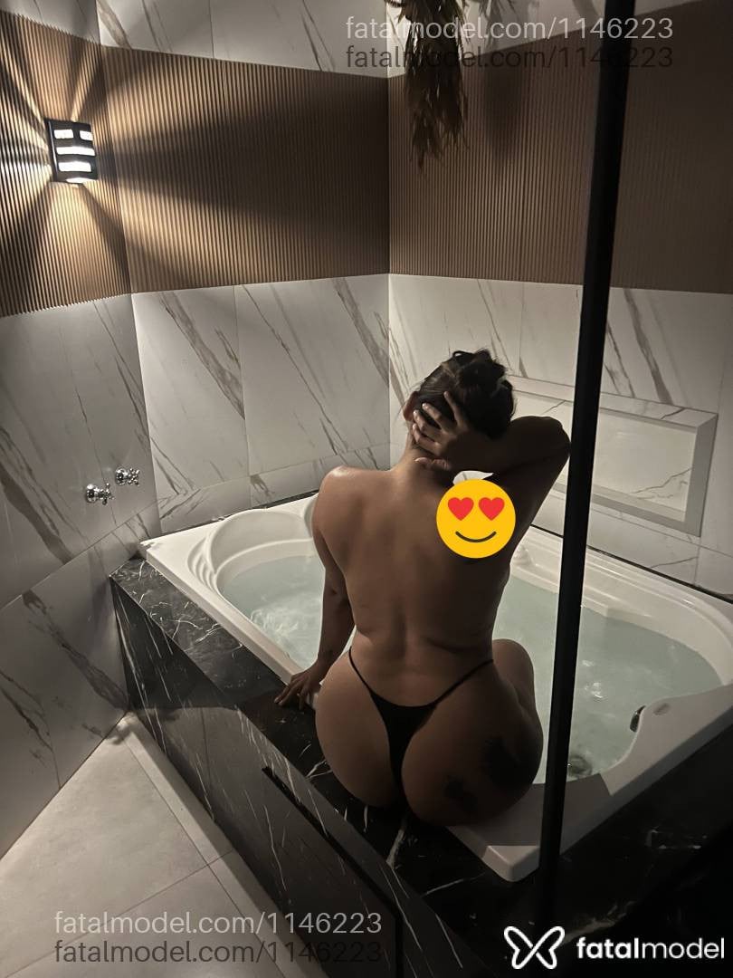 Acompanhante mulher com cabelo castanho de olhos castanhos em Divinópolis - Aninha