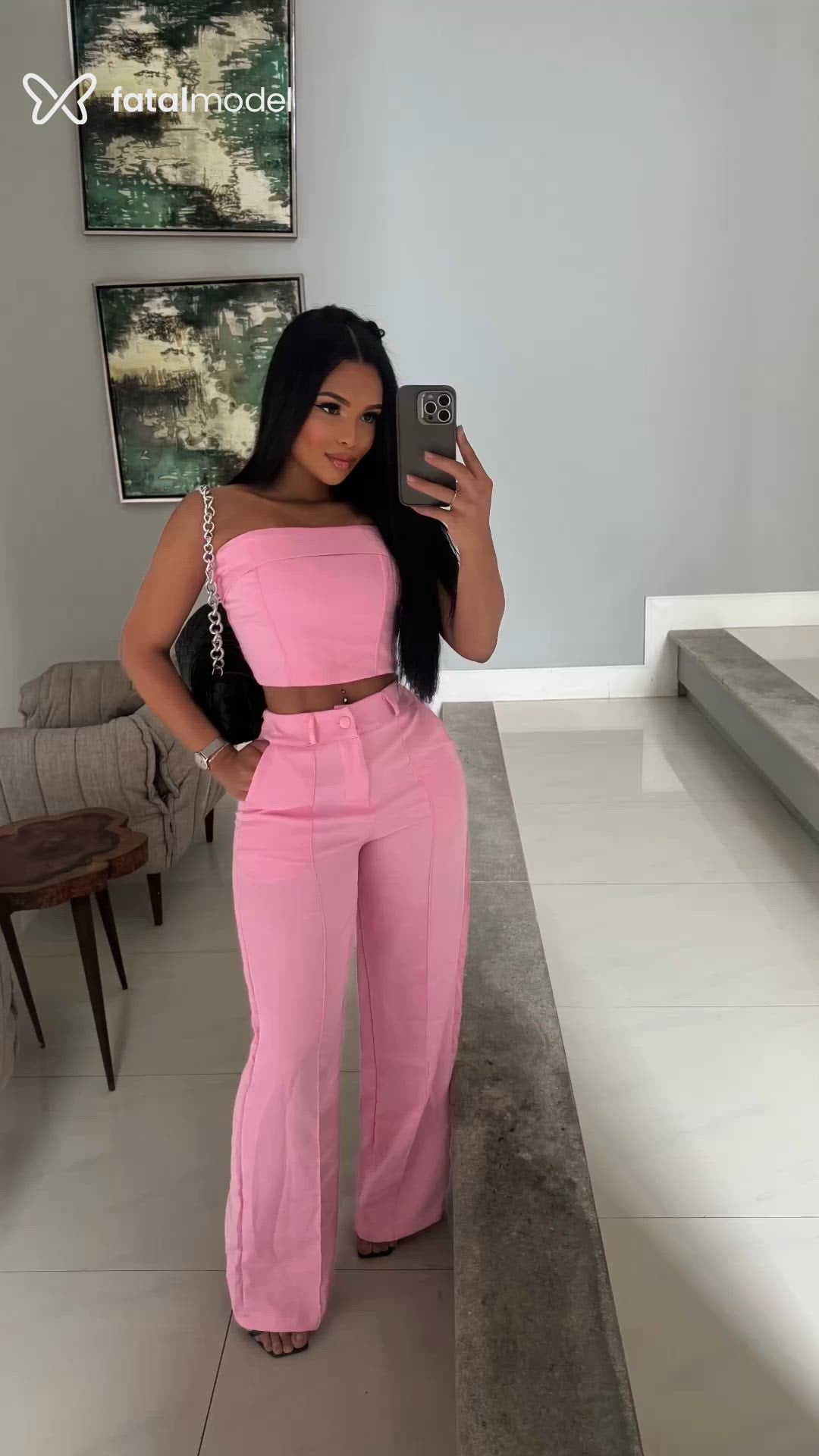 Acompanhante mulher com cabelo castanho de olhos castanhos - Kim