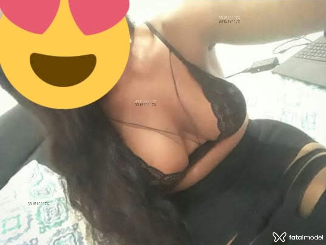 Acompanhante mulher morena (o) de olhos castanhos em Pindamonhangaba - MAYARA