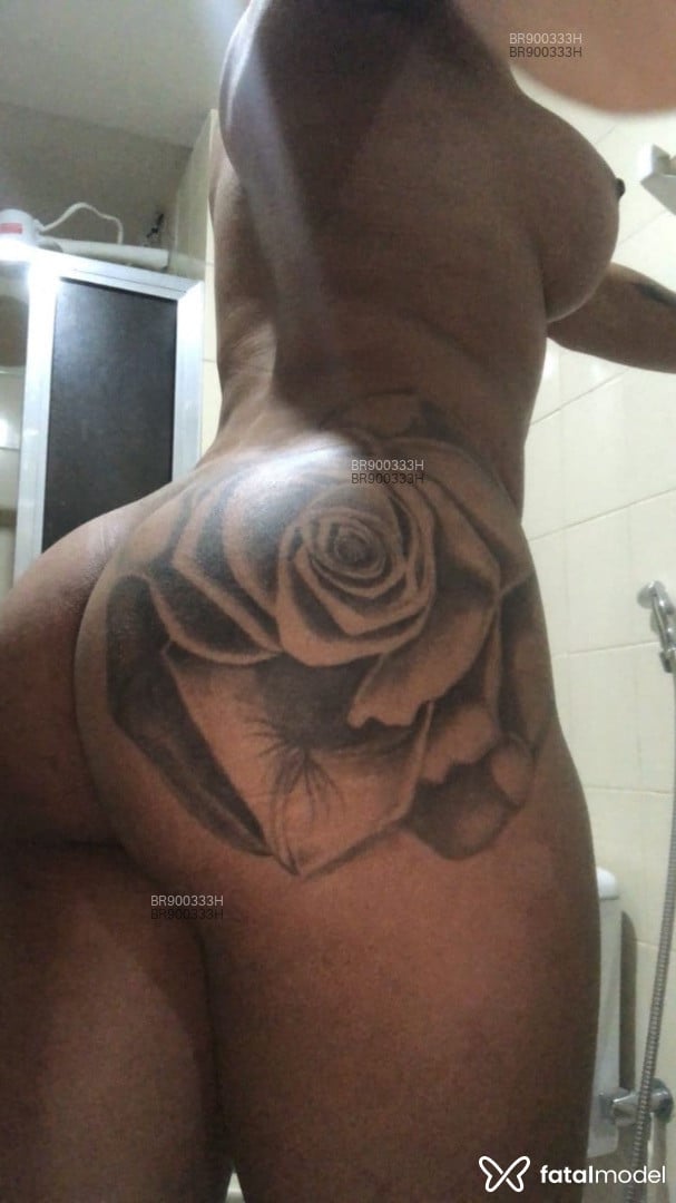 Acompanhante travesti morena (o) de olhos castanhos em Aparecida de Goiânia - Luanna Araújo