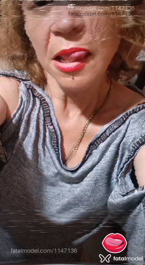 Acompanhante mulher com cabelo castanho de olhos mel em Santana do Livramento - Elena Baichinha