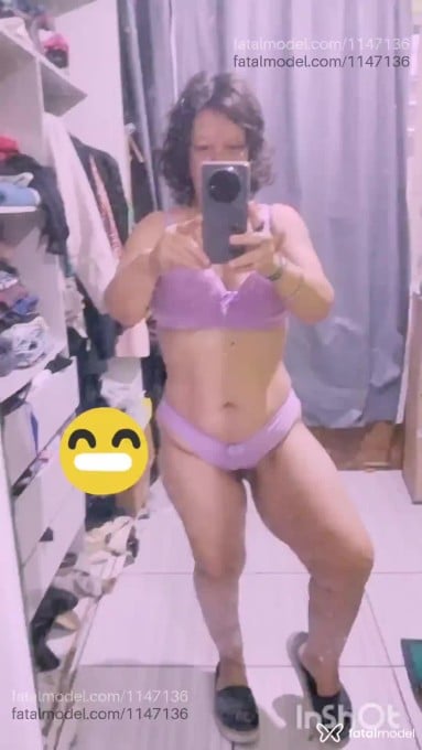 Acompanhante mulher com cabelo castanho de olhos mel em Santana do Livramento - Elena Baichinha