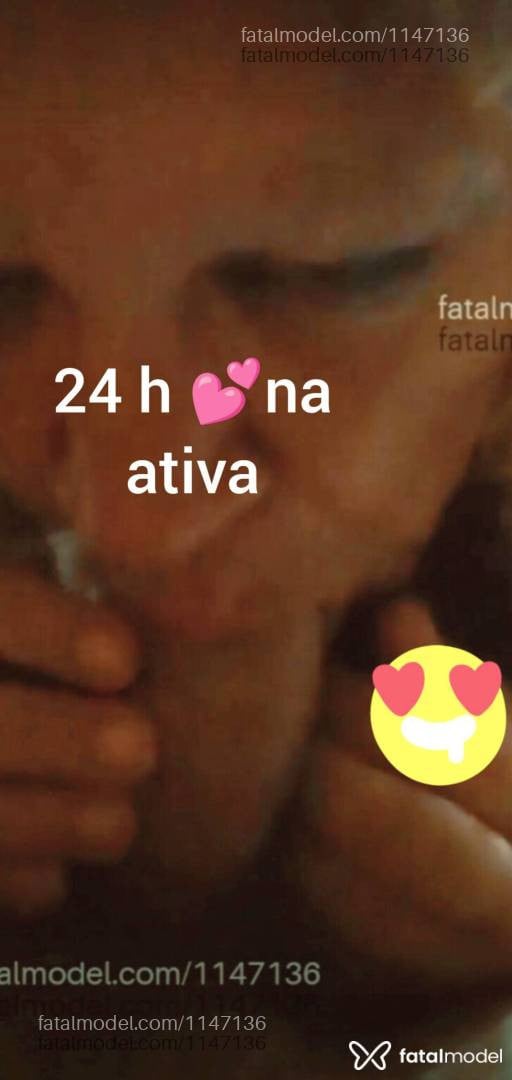 Acompanhante mulher com cabelo castanho de olhos mel - Elena Baichinha