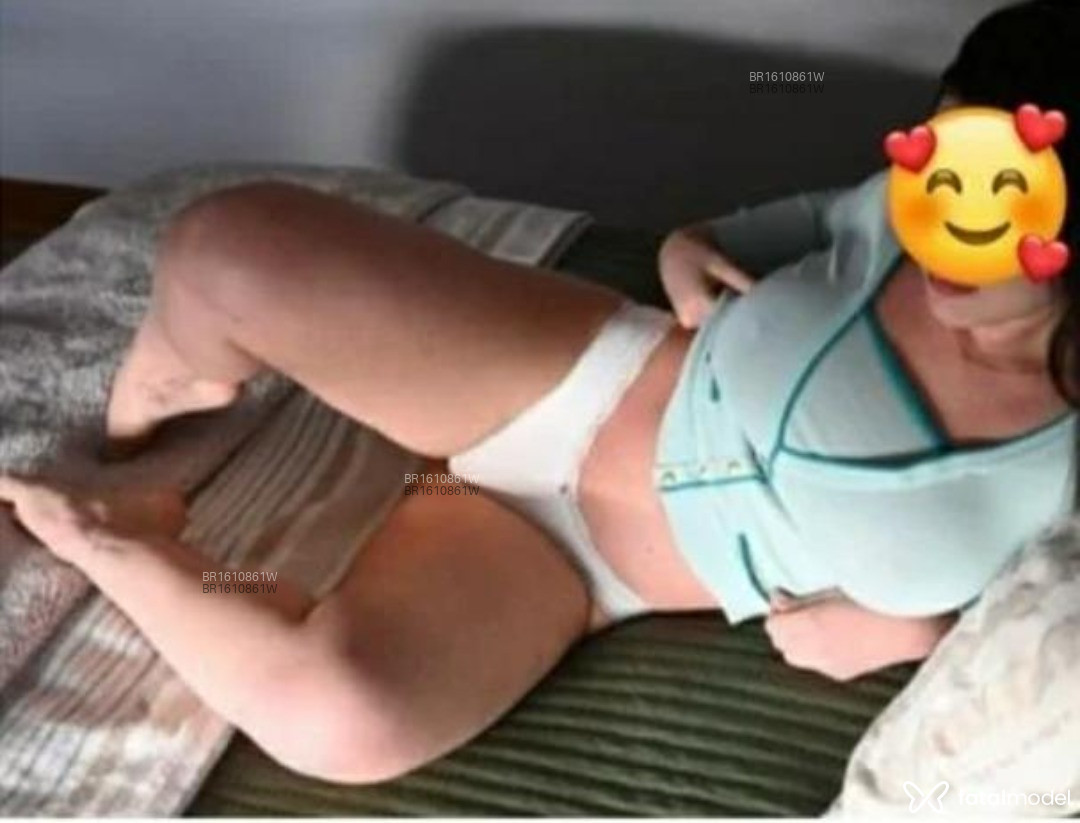Acompanhante mulher com cabelo castanho de olhos castanhos em Cascavel - LARISSA