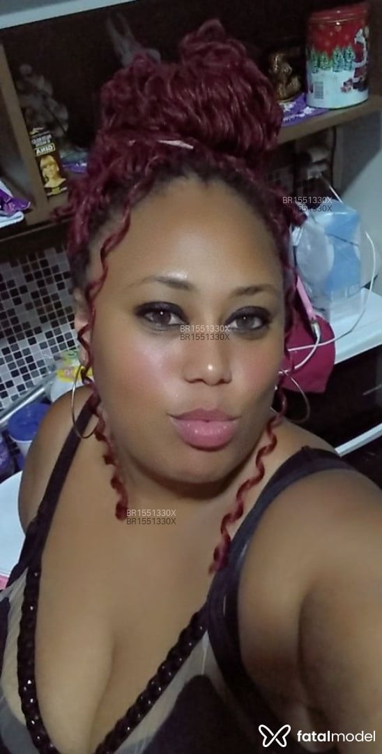 Acompanhante mulher ruiva (o) de olhos mel em Araçatuba - Carol