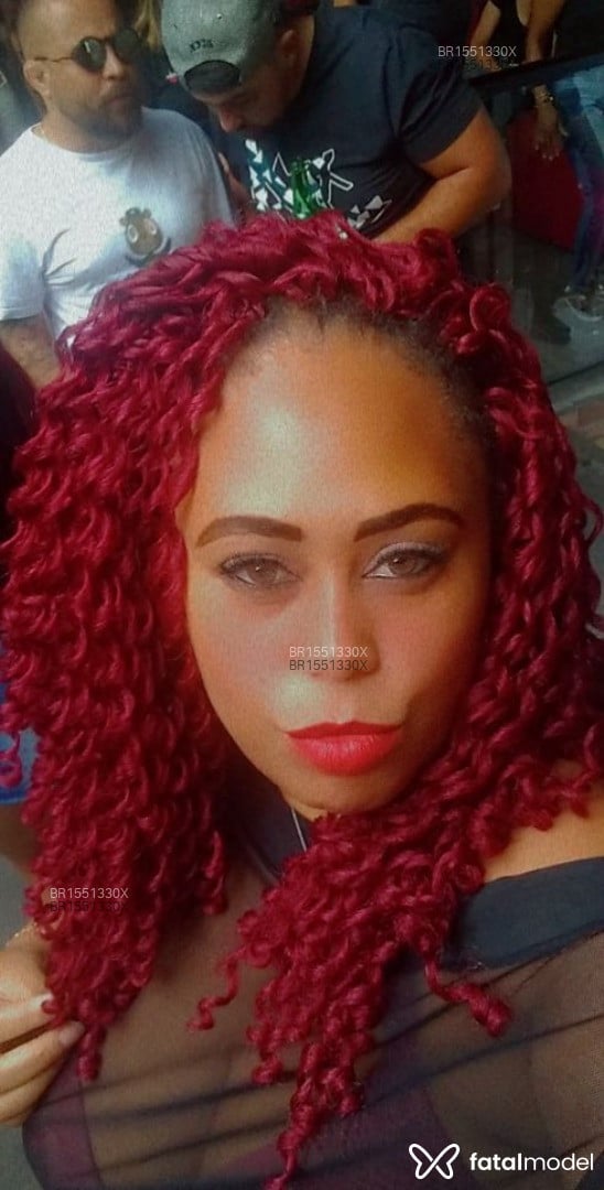 Acompanhante mulher ruiva (o) de olhos mel em Araçatuba - Carol