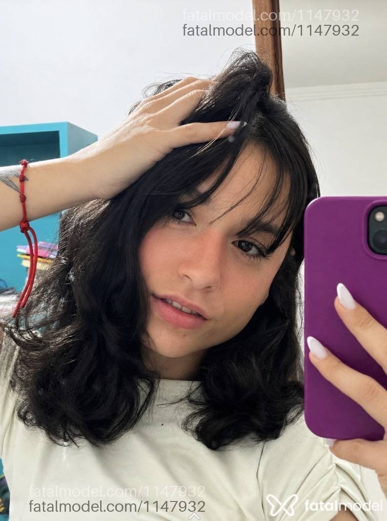 Acompanhante mulher com cabelo castanho de olhos castanhos - Jade Lorenzo Acompanhante mulher com cabelo castanho de olhos castanhos - Jade Lorenzo