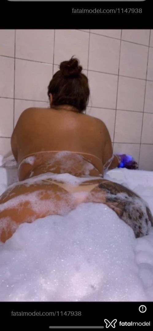 Acompanhante mulher com cabelo castanho de olhos castanhos em Cascavel - Larissa Ferraz