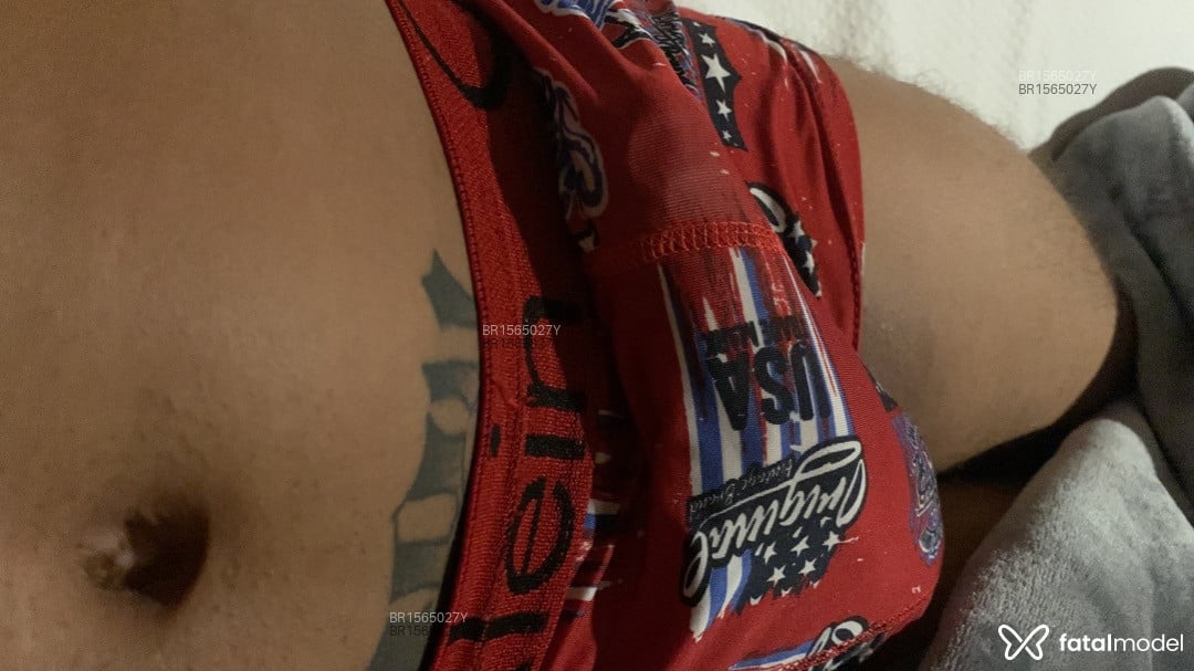 Acompanhante homem morena (o) de olhos castanhos em Uberlândia - Felipe