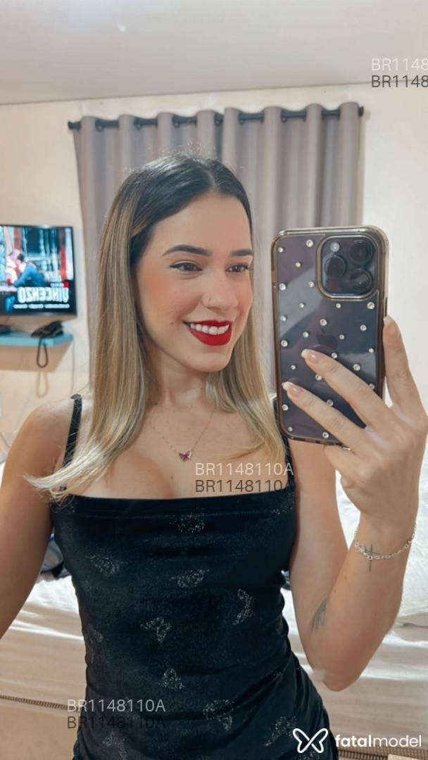 Acompanhante mulher loira (o) de olhos castanhos em São Paulo - Lunna fortunatto