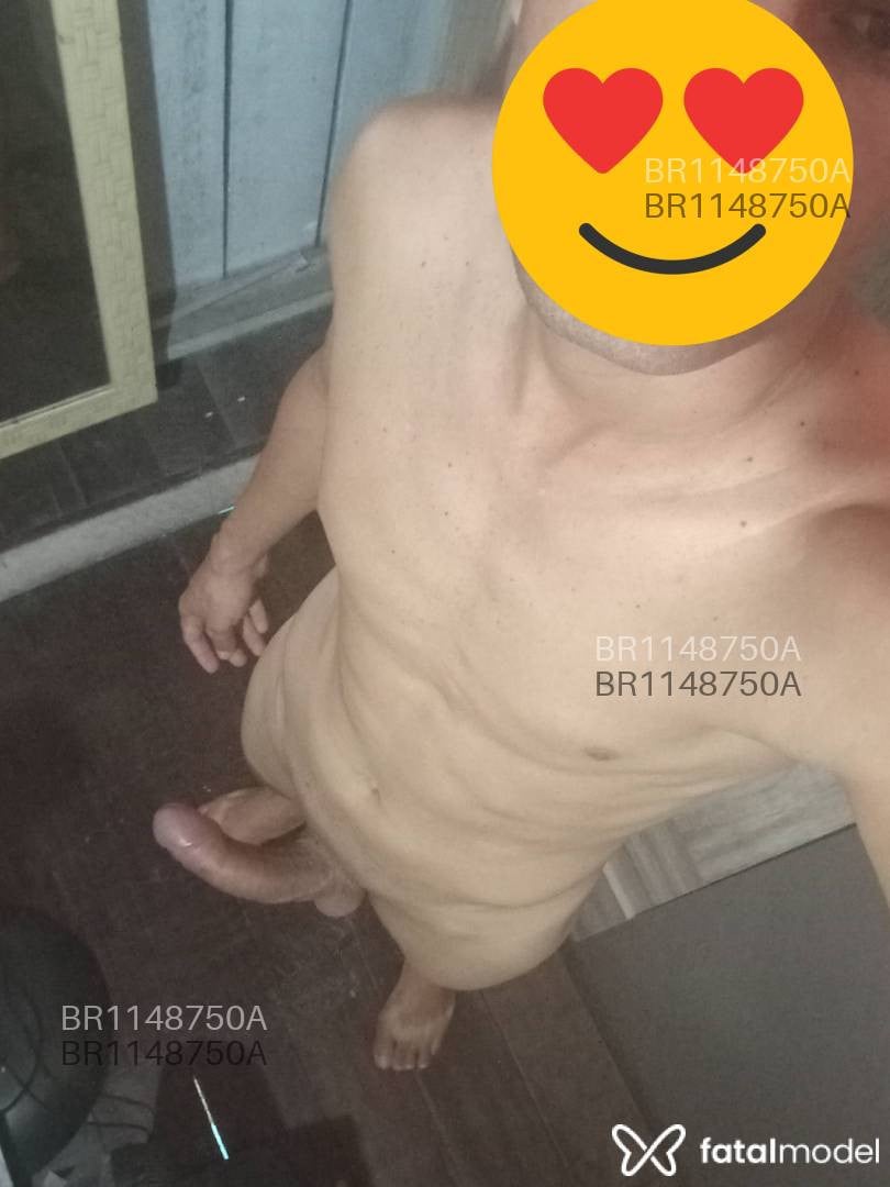 Acompanhante homem morena (o) de olhos mel em Macapá Acompanhante homem morena (o) de olhos mel em Macapá - Dom picon