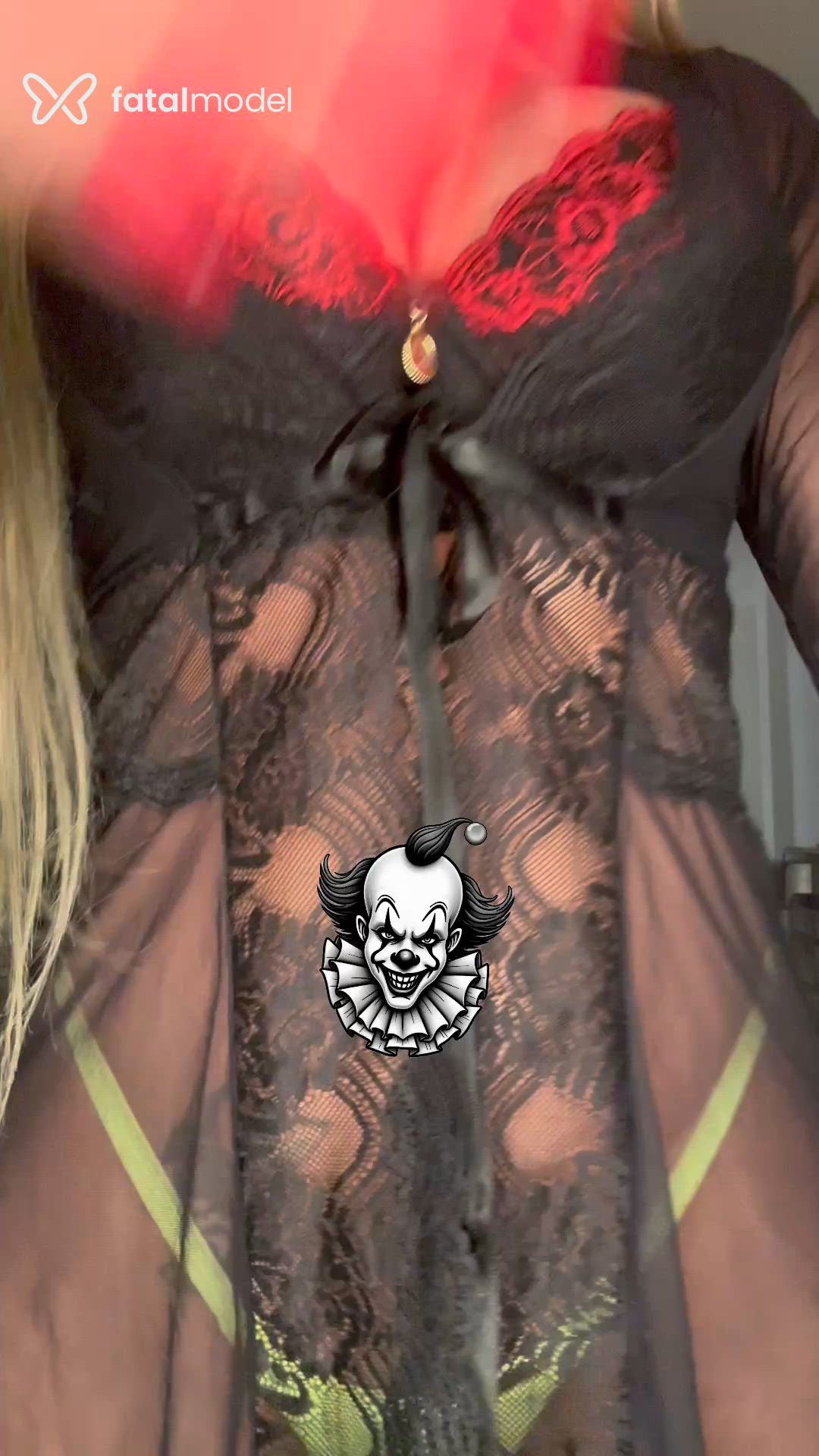 Acompanhante travesti loira (o) de olhos mel - Renata Alves