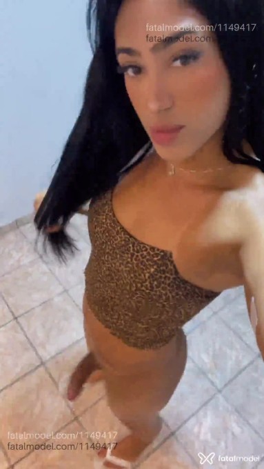 Acompanhante mulher trans com cabelo castanho de olhos castanhos em Vitória - Jade Frazão