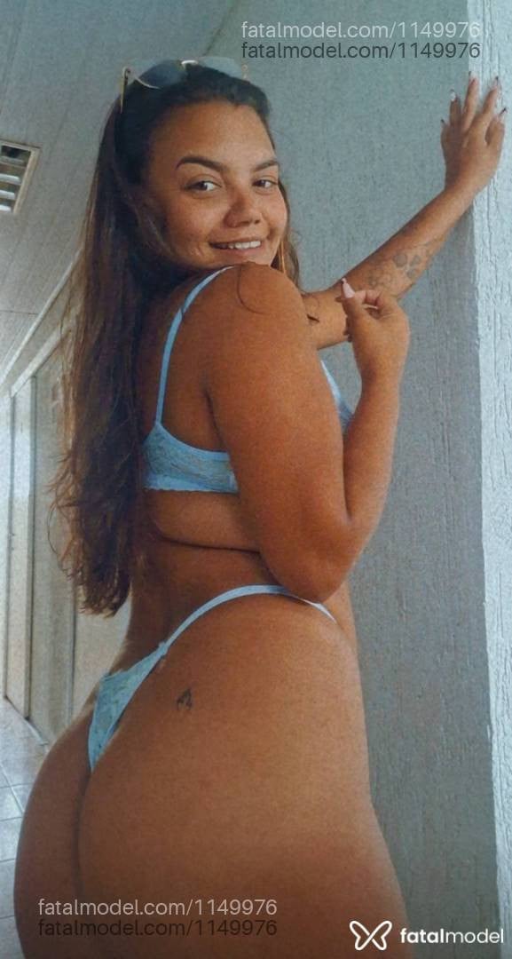 Acompanhante mulher com cabelo castanho de olhos castanhos - Joice